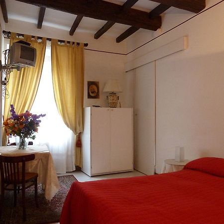 Bb Santa Rosa Bed & Breakfast Viterbo Eksteriør bilde